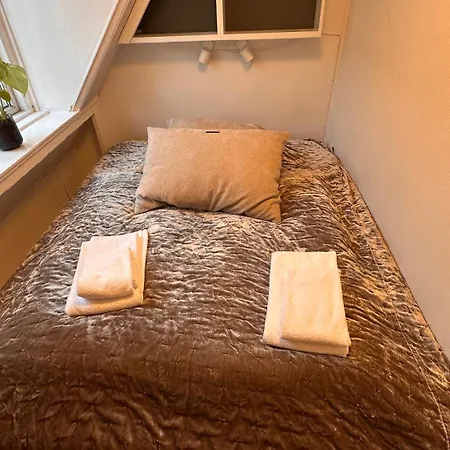 1 Til 3 Apartament