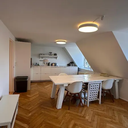 Apartamento 1 Til 3 *