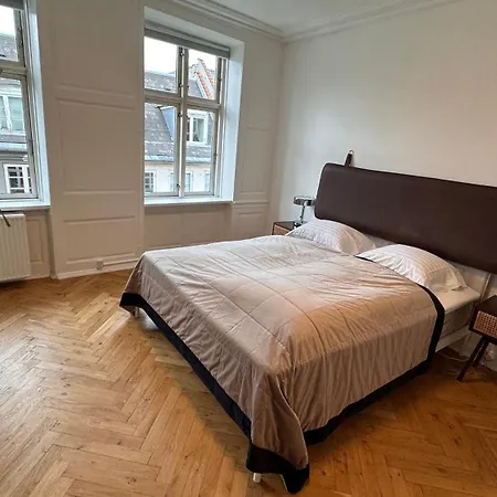 Apartment 1 Til 3 *